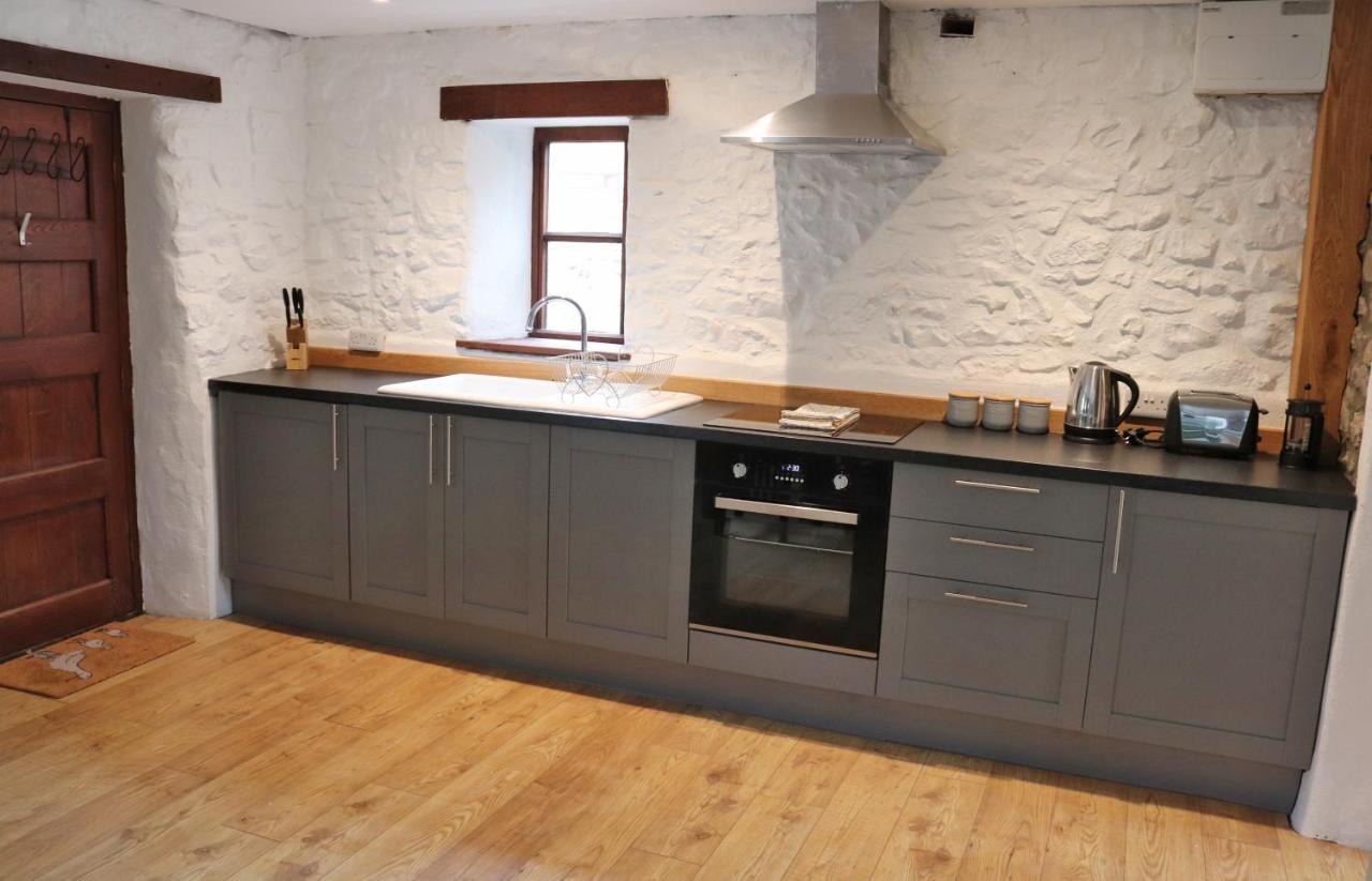 Pullman Cottage - The Culm Valley Inn Culmstock Екстериор снимка