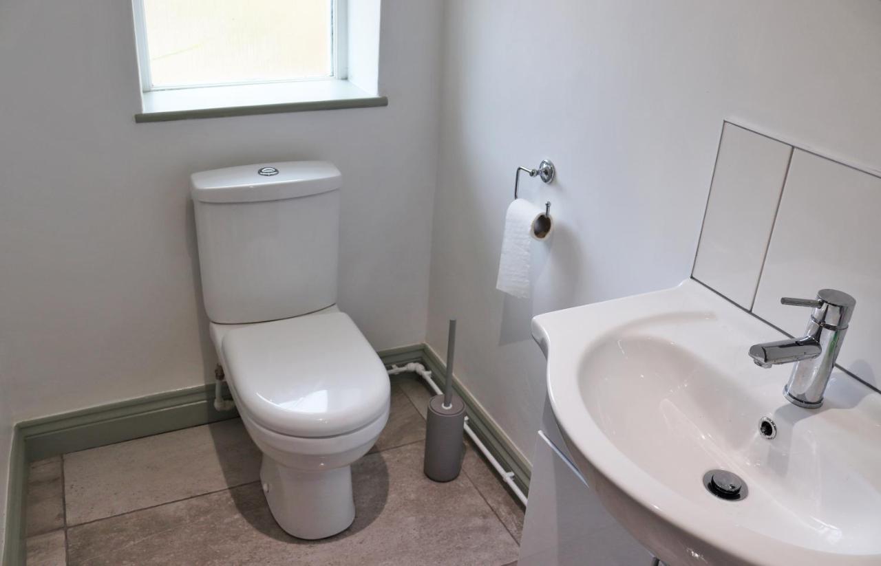Pullman Cottage - The Culm Valley Inn Culmstock Екстериор снимка