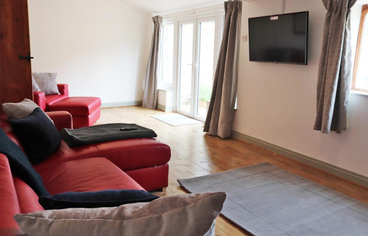 Pullman Cottage - The Culm Valley Inn Culmstock Екстериор снимка